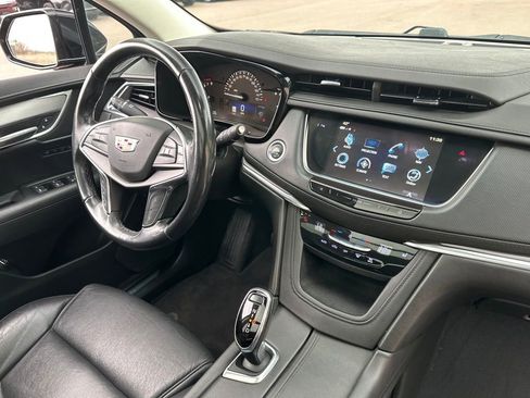 Used 2019 Cadillac XT5 Luxury image 32