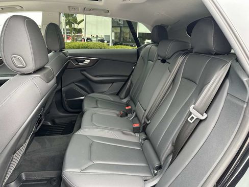 Used 2021 Audi Q8 Premium Plus w/ Premium Plus Package AWD/4WD image 19