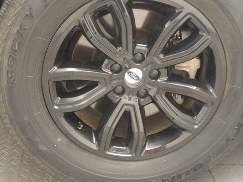 Used 2021 Ford Explorer 2WD image 31