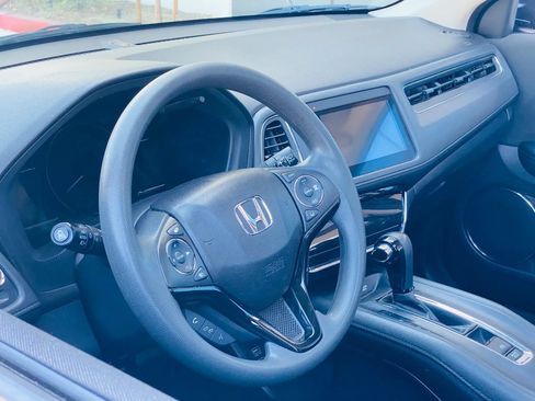 Used 2019 Honda HR-V EX image 29