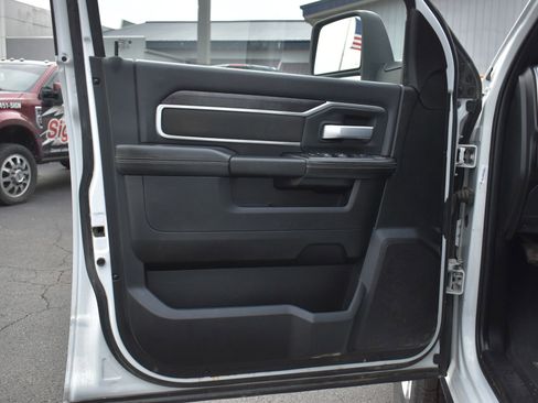 Used 2024 RAM 2500 Big Horn image 12