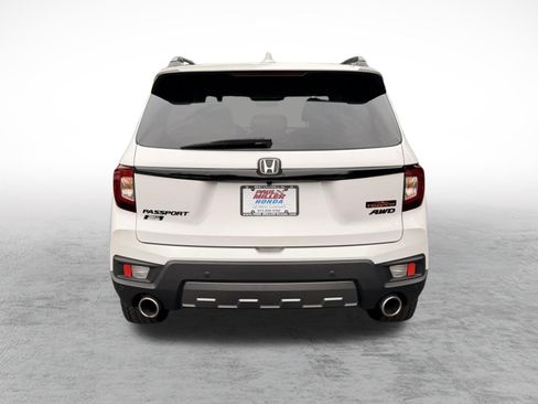 Used 2024 Honda Passport TrailSport image 5