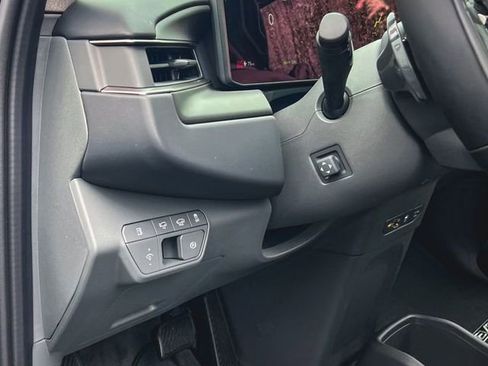 New 2026 Kia EV9 Wind image 16