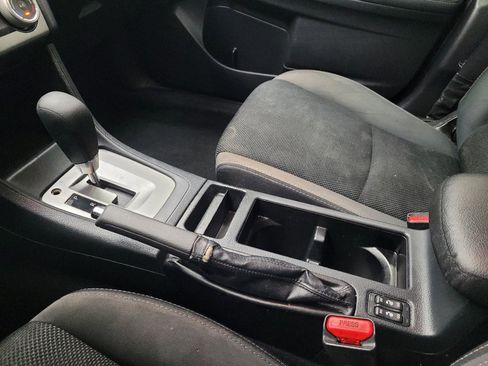 Used 2015 Subaru Crosstrek 2.0i Premium AWD/4WD image 26
