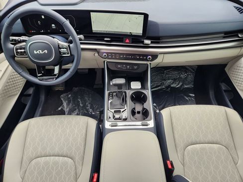 New 2026 Kia Carnival SX FWD image 21