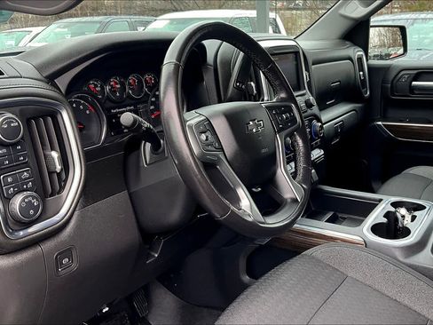 Used 2021 Chevrolet Silverado 1500 LT Trail Boss image 16