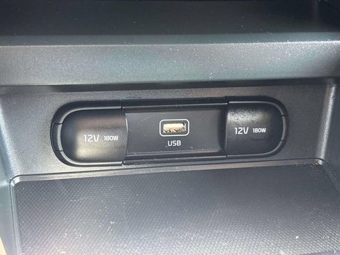 Used 2024 Kia Soul FWD image 29