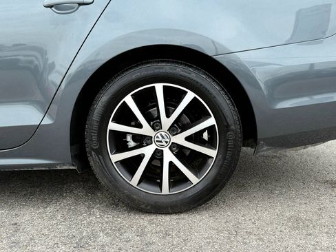Used 2016 Volkswagen Jetta SE FWD image 46