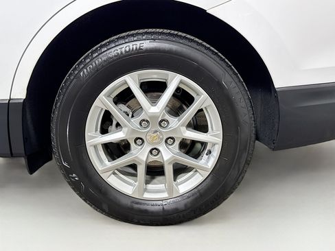 Used 2023 Chevrolet Equinox LT AWD/4WD image 29
