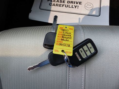 Used 2020 Honda Accord EX image 47