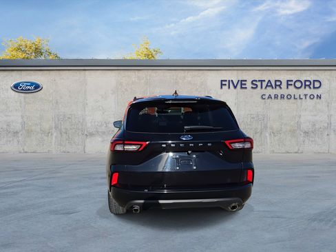 Certified 2024 Ford Escape ST-Line image 7