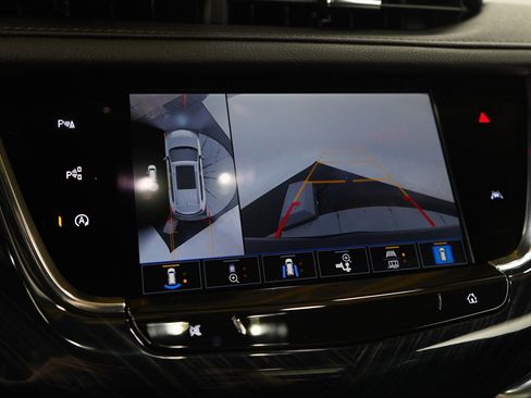 Used 2025 Cadillac XT6 Premium Luxury w/ Technology Package image 29