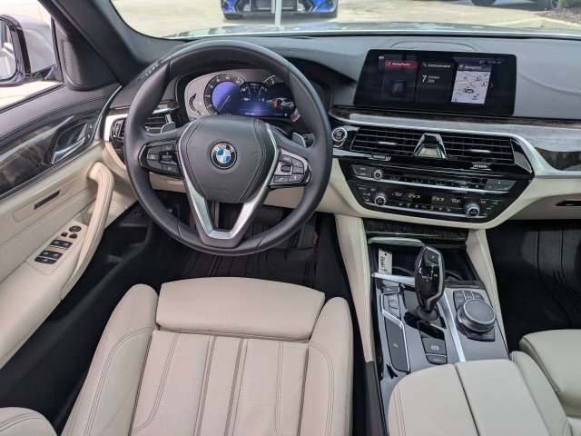 Used 2017 BMW 530i RWD image 15