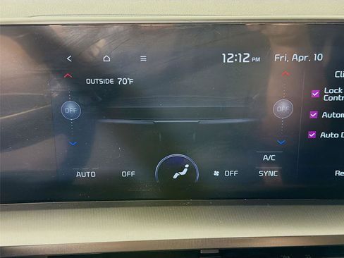 Used 2025 Kia Telluride S image 18