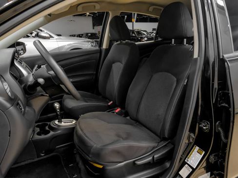 Used 2019 Nissan Versa SV FWD image 37