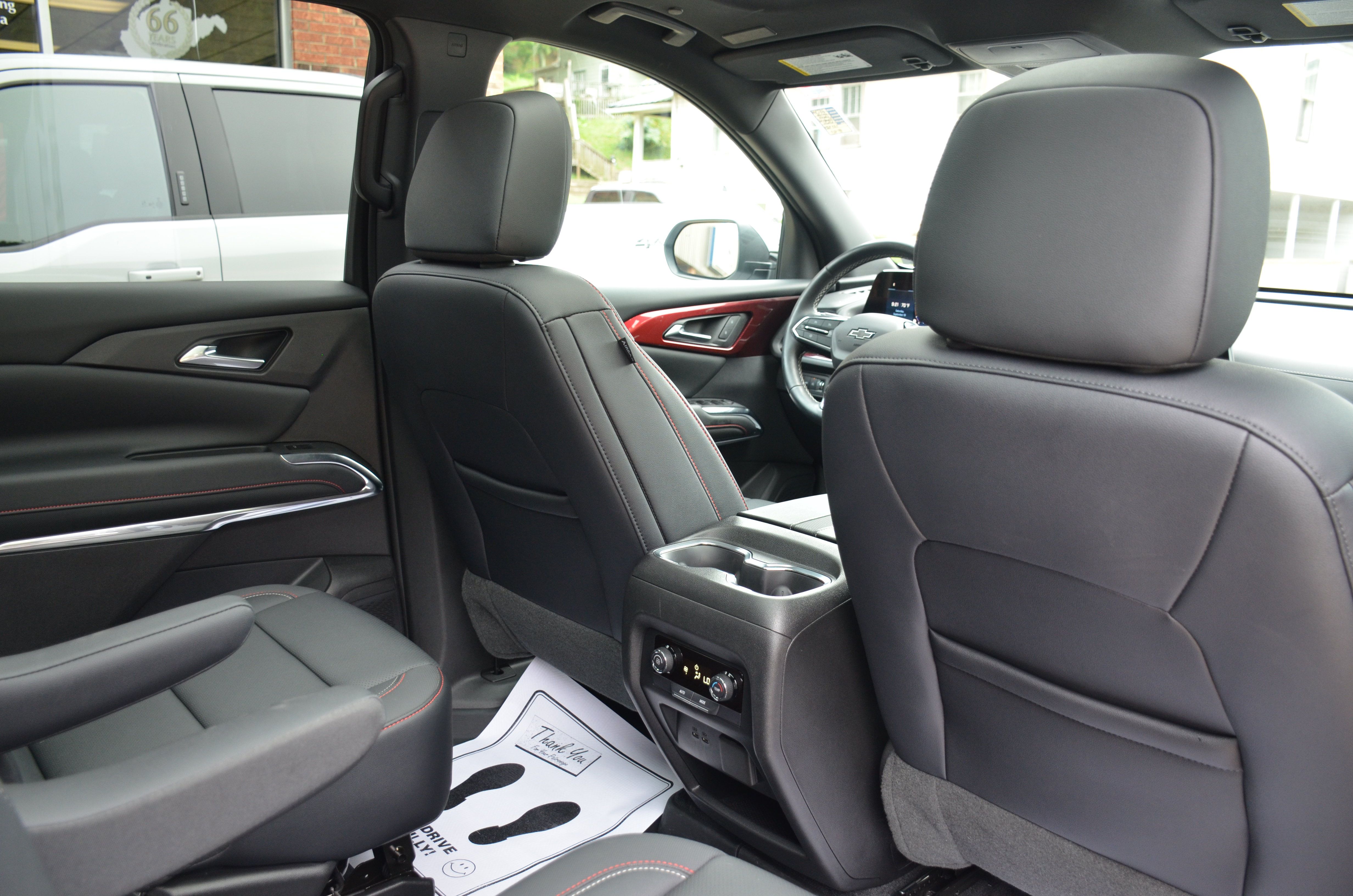 Used 2026 Chevrolet Traverse Z71 w/ Driver Confidence Package AWD/4WD image 36
