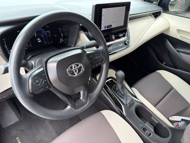 Used 2026 Toyota Corolla LE FWD image 21