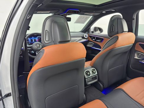 Used 2023 Mercedes-Benz C 43 AMG 4MATIC Sedan image 36