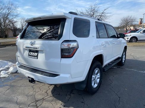 Used 2022 Toyota 4Runner SR5 image 7