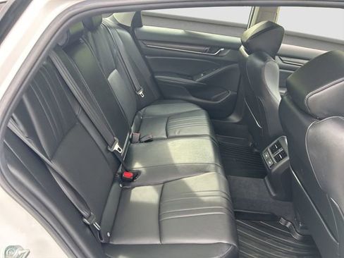 Used 2022 Honda Accord Touring image 21