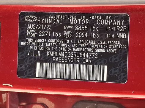 Used 2024 Hyundai Elantra SEL image 29