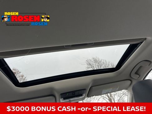 New 2025 Nissan Altima 2.5 SL image 32