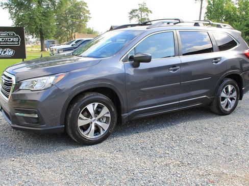 Used 2020 Subaru Ascent Premium w/ Convenience Package AWD/4WD image 4
