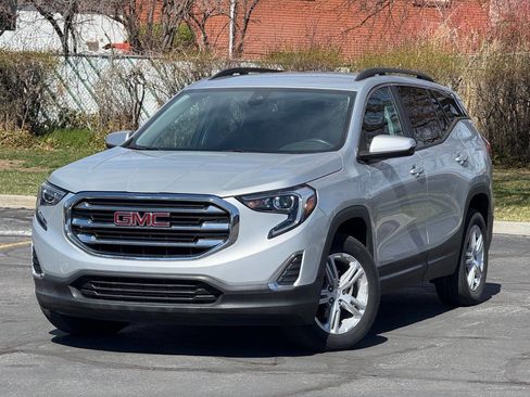 Used 2021 GMC Terrain SLE w/ Driver Convenience Package image 1