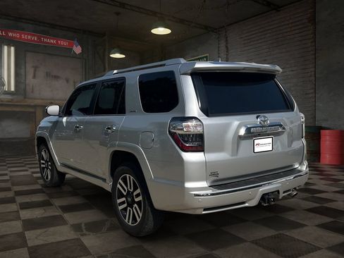 Used 2021 Toyota 4Runner Limited AWD/4WD image 4