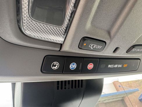 Used 2025 Chevrolet Silverado 1500 W/T image 31