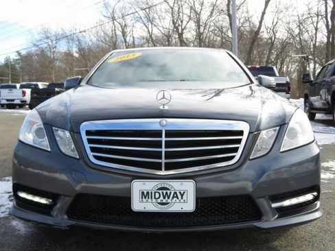 Used 2013 Mercedes-Benz E 350 4MATIC Sedan image 2