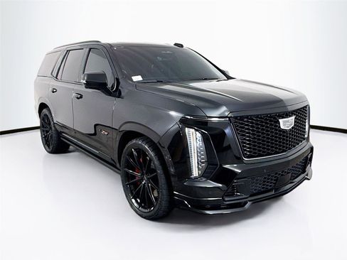 Used 2026 Cadillac Escalade V image 18