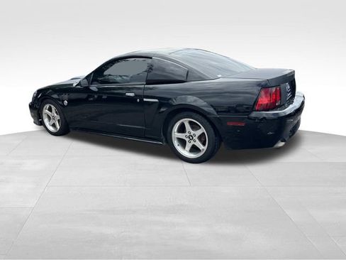 Used 2004 Ford Mustang GT RWD image 6