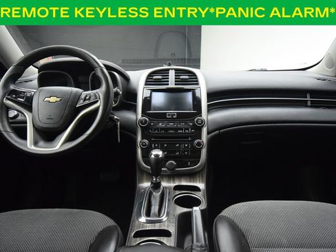 Used 2015 Chevrolet Malibu LT FWD image 3