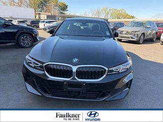 Used 2025 BMW 330i xDrive Sedan video 1
