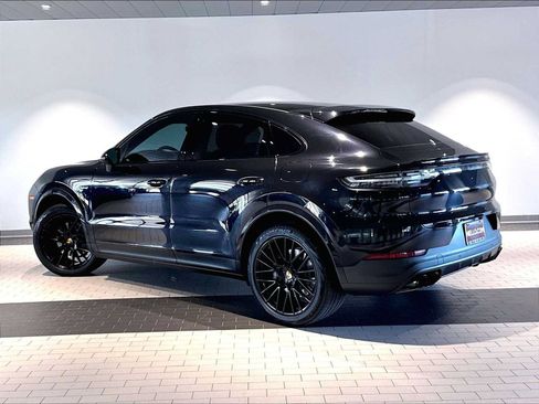Used 2021 Porsche Cayenne E-Hybrid Coupe AWD/4WD image 3