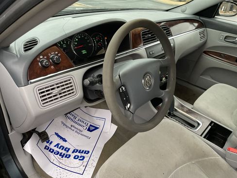 Used 2007 Buick LaCrosse CX image 16