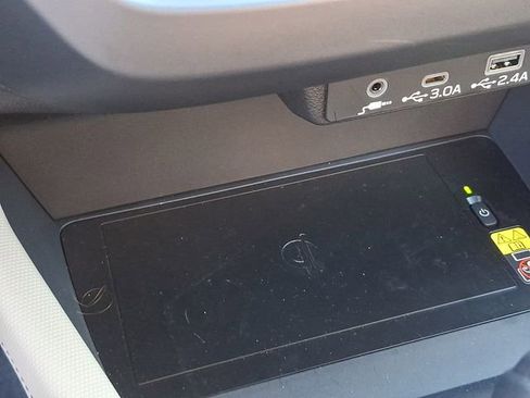 Used 2025 Subaru Forester Limited w/ Popular Package image 25