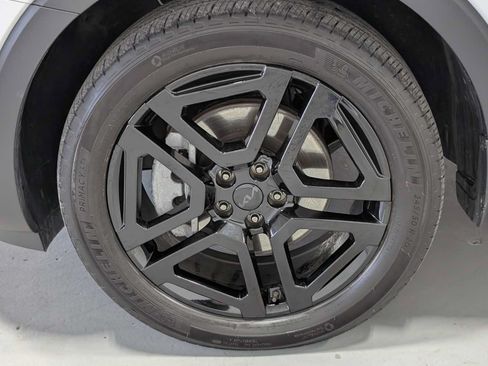 Certified 2025 Kia Telluride EX X-Line AWD/4WD image 3