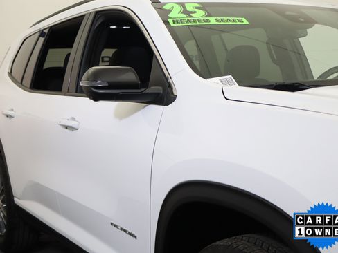 Used 2025 GMC Acadia Elevation image 3
