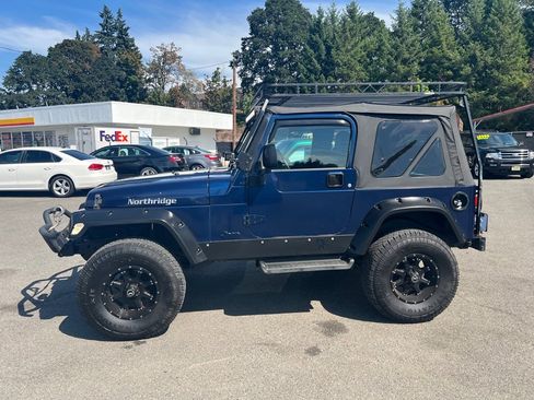 Used 2003 Jeep Wrangler X image 2