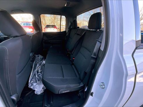 Used 2025 Honda Ridgeline Sport image 18