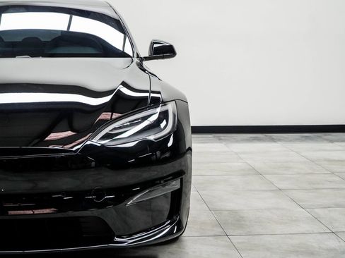 Used 2021 Tesla Model S Plaid image 4