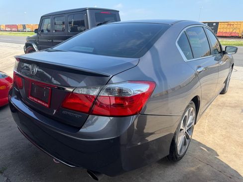 Used 2014 Honda Accord Sport image 10