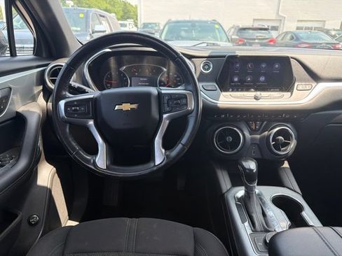 Used 2019 Chevrolet Blazer LT FWD image 23