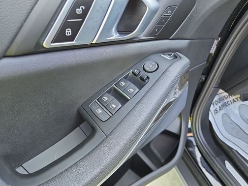 Used 2022 BMW X5 xDrive40i w/ Parking Assistance Package image 13