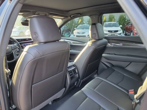 Used 2022 Cadillac XT5 Sportv w/ Technology Package image 13