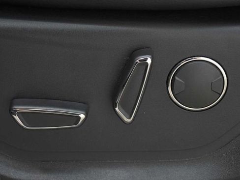 Used 2019 Ford F150 XLT w/ Equipment Group 302A Luxury image 20