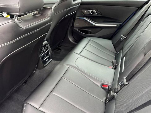 Used 2025 BMW M340i RWD image 12