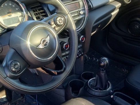 Used 2015 MINI Cooper 2-Door Hardtop image 13